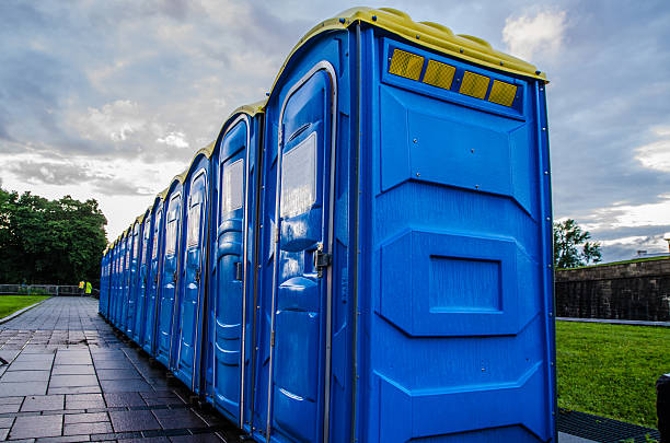 Best Portable toilet rental cost  in Russell, KS
