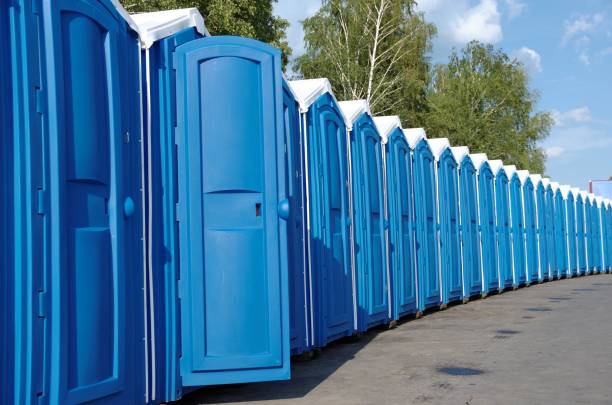 Best Affordable portable toilet rental  in Russell, KS